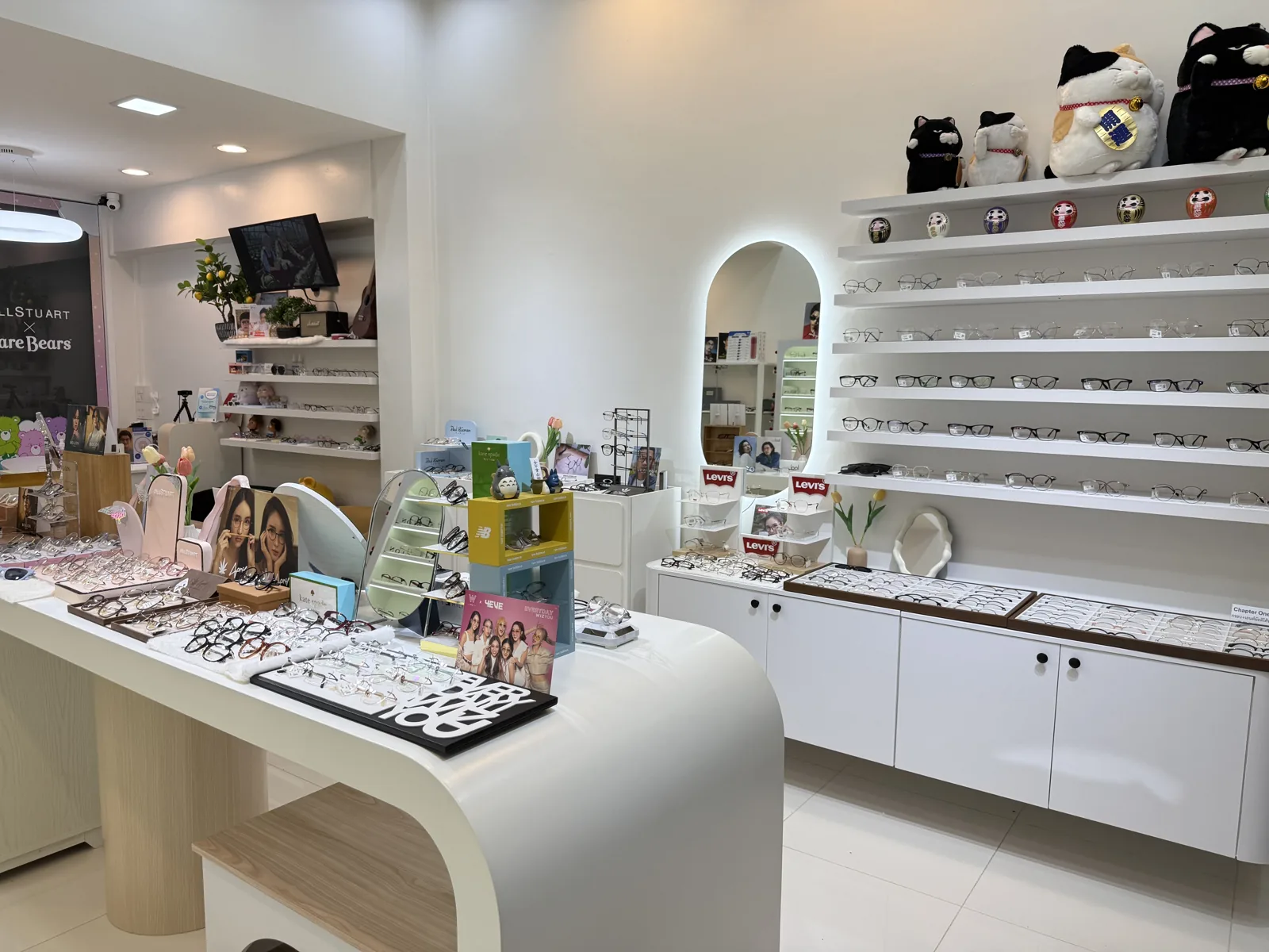 ภายในร้านแว่น GLASSES LAB อุทัยธานี